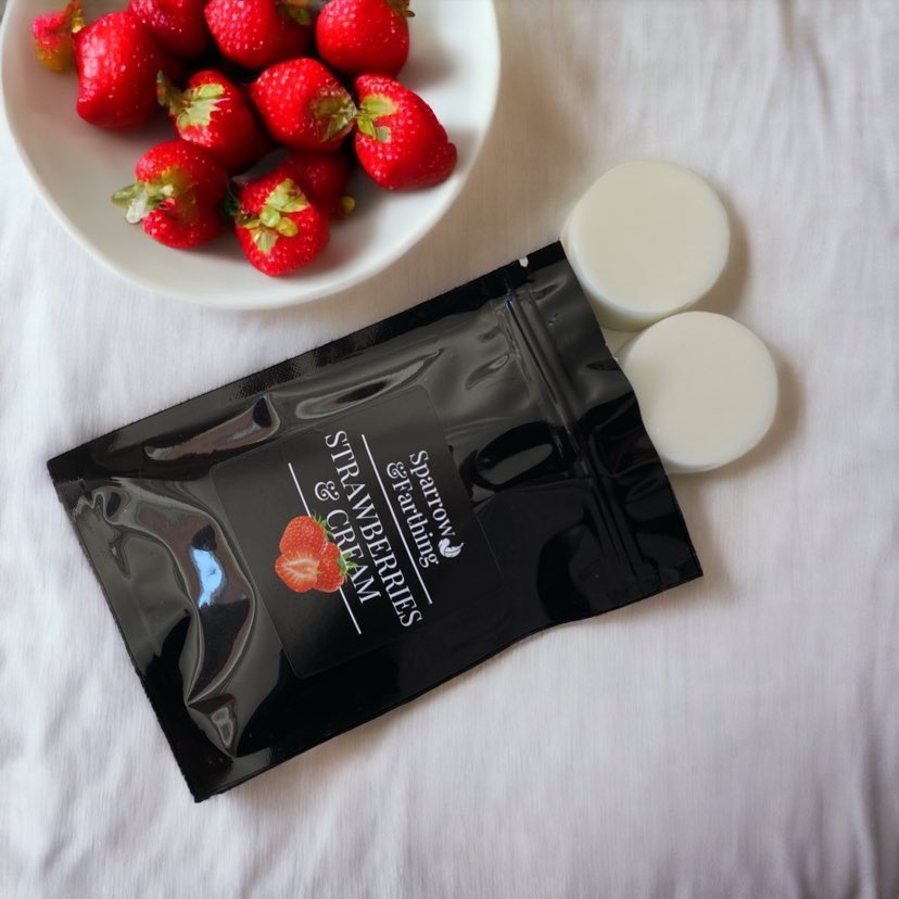 Strawberries & Cream Wax Melts Pack (9 rounds)