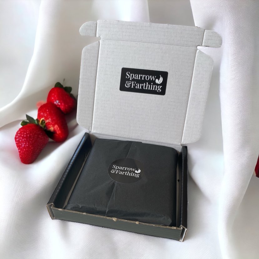 Strawberries & Cream melts gift box